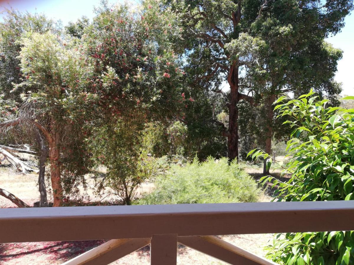 Woodlands Of Balingup Bush Cottages Екстериор снимка